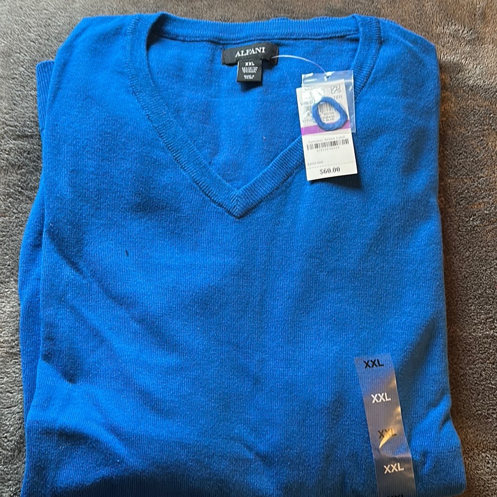 Brand new with tags Alfani V neck sweater MINT XXL